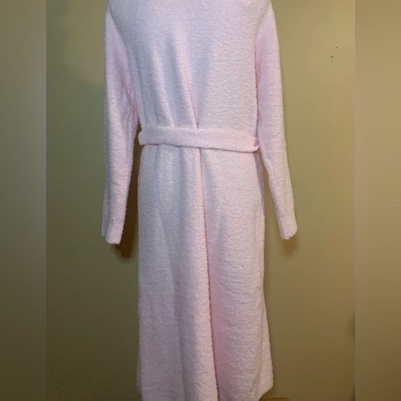 MALIBU LUXXE 100% poly Loungewear Feather Yarn Ladies soft pink robe size L/XL - Picture 2 of 14